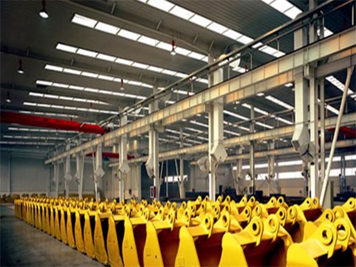 酒泉徐工集团挖掘机装配车间